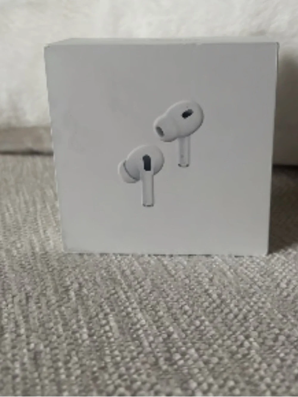 Apple AirPods Pro (2nd generation) White Charging Case